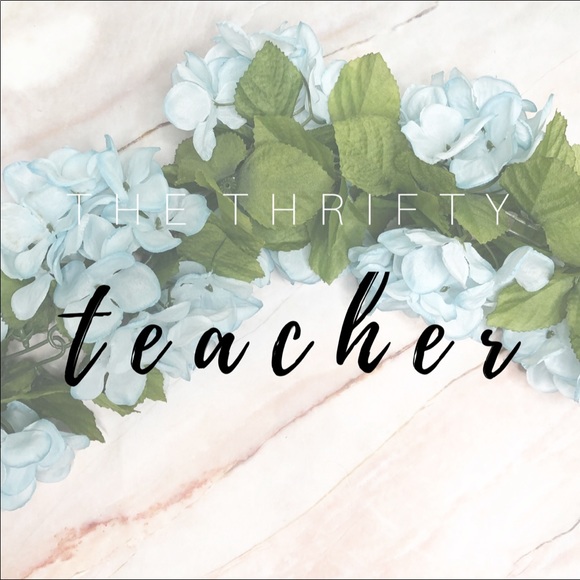 Follow me on IG: thethriftyteacherr 💕 - Picture 1 of 8